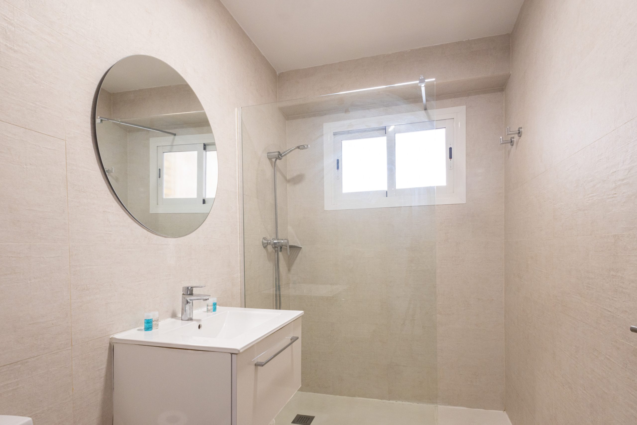 Baño Aptos Odyesea Cala Finestrat